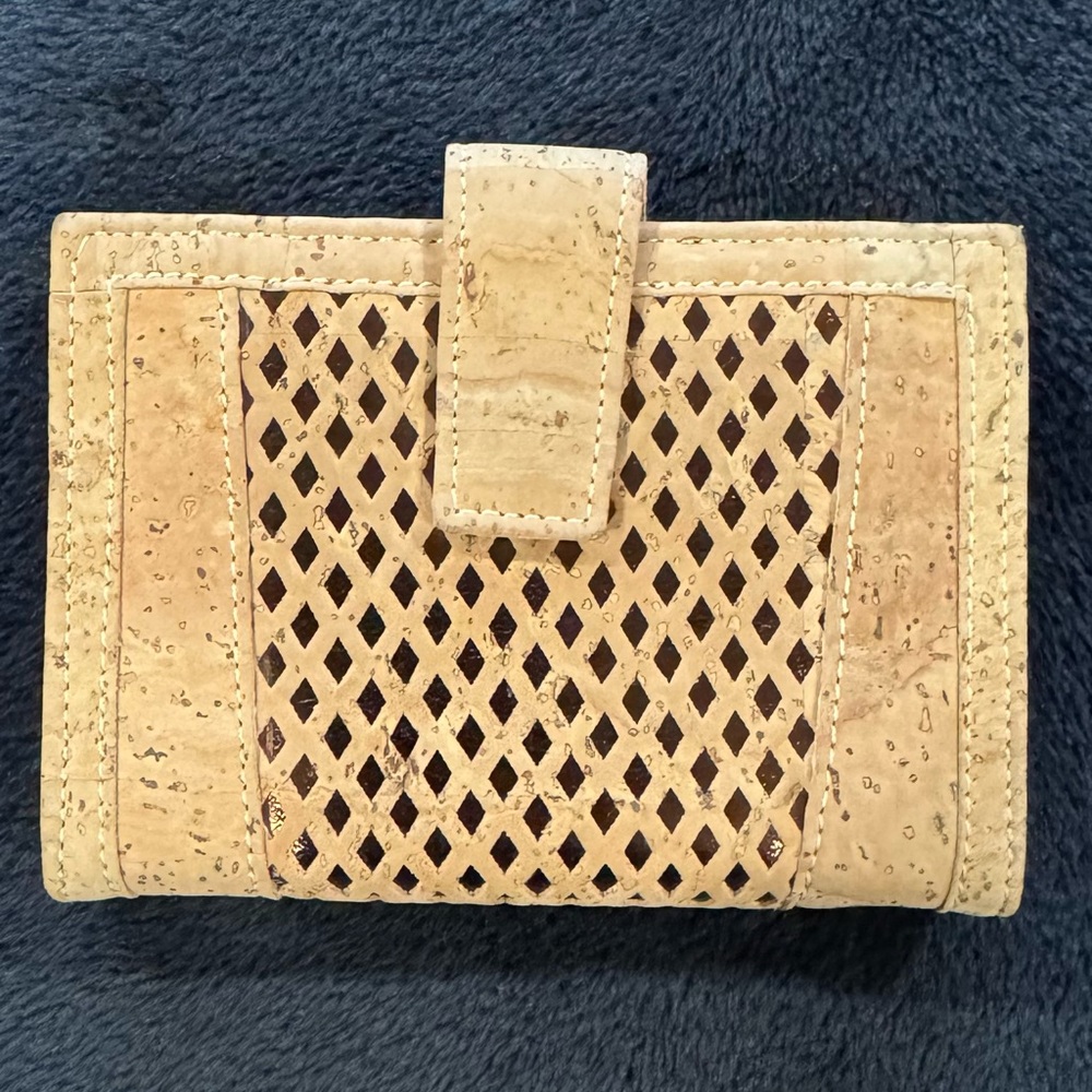 NWOT Viator Cork Wallet - Picture 2 of 9